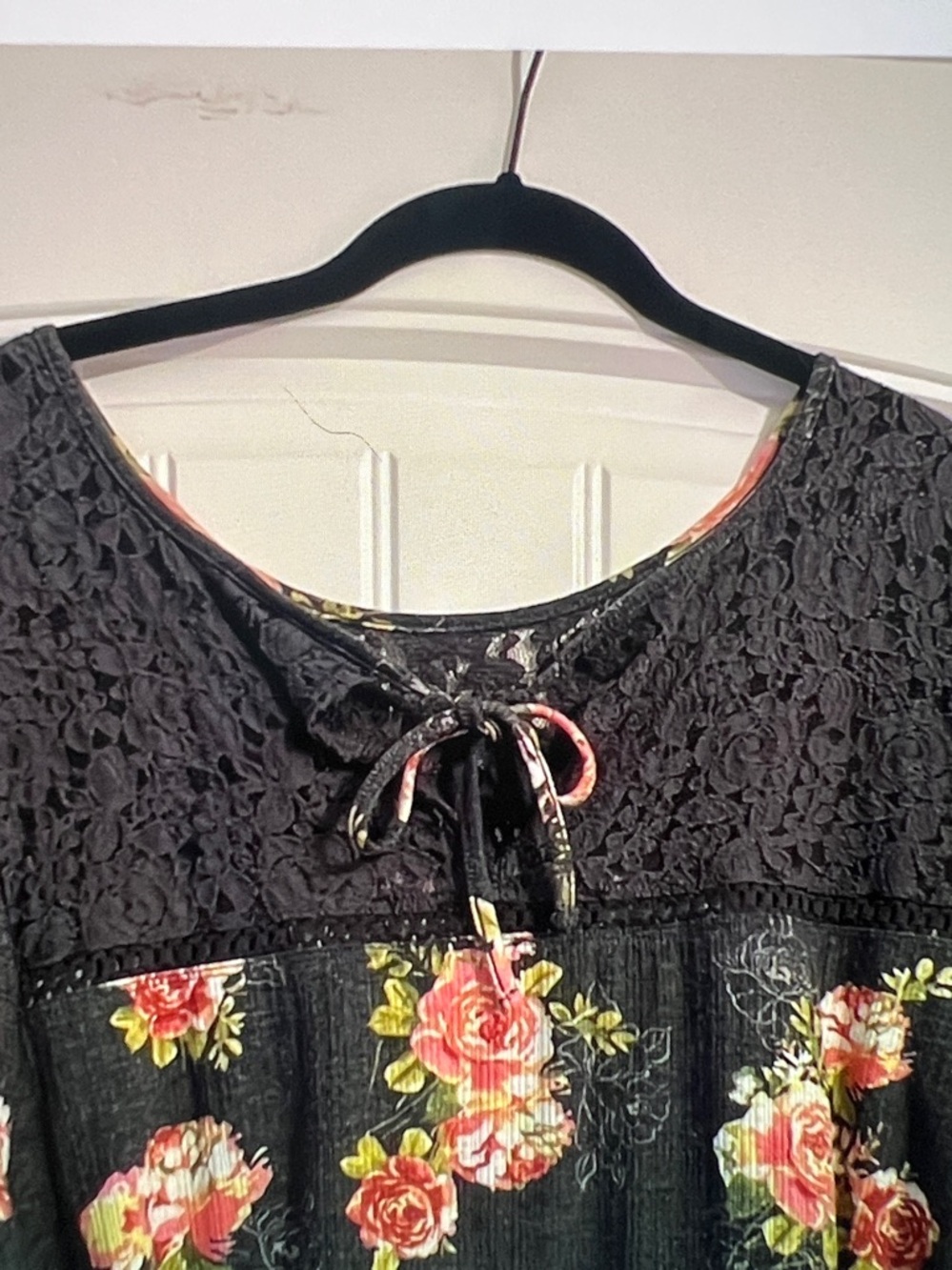 Torrid floral Tunic Lace neck Top - Picture 5 of 6